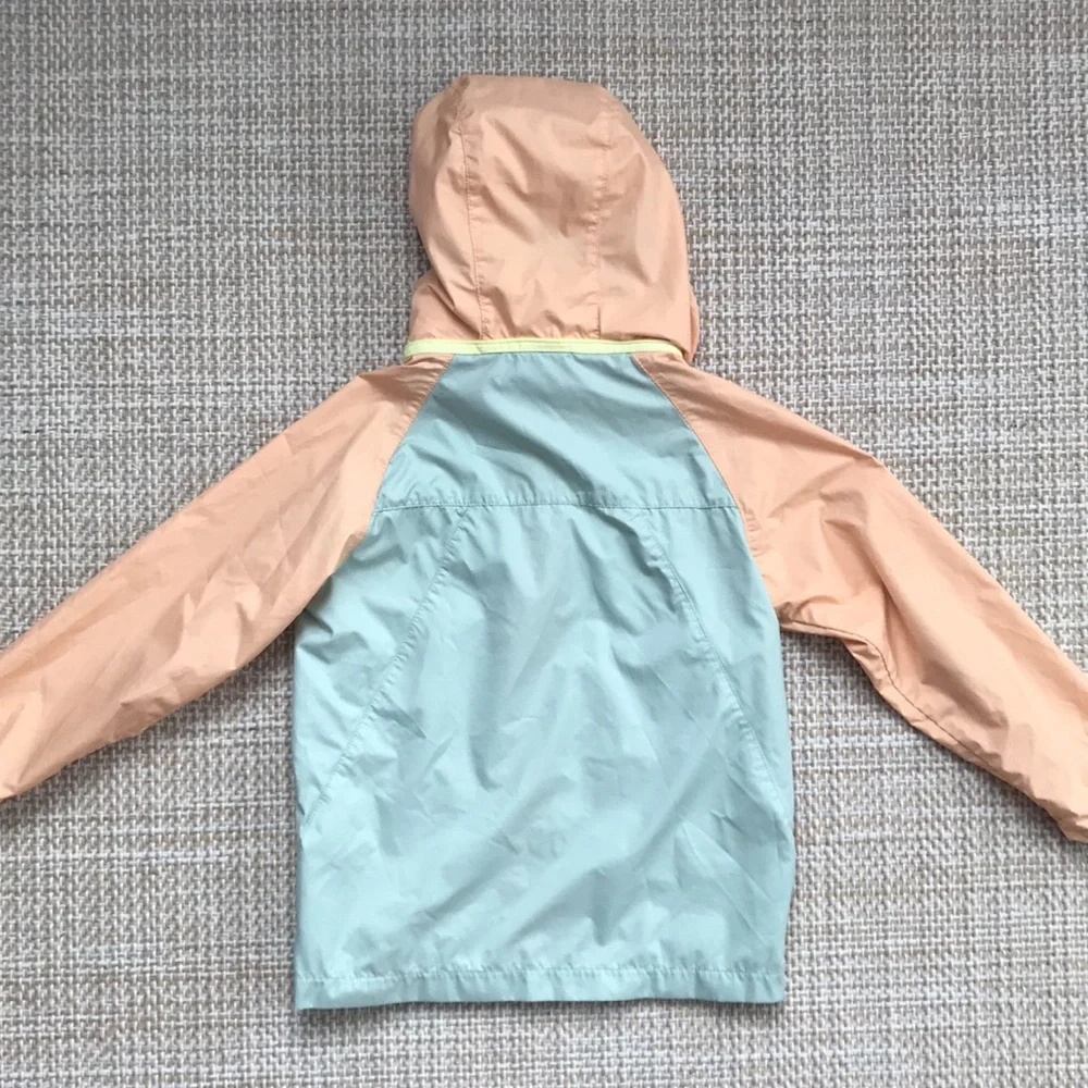 Patagonia Windbreaker (size 4T)